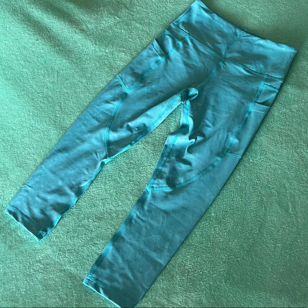 💙ZYIA Blue Floral Cropped Leggings💙